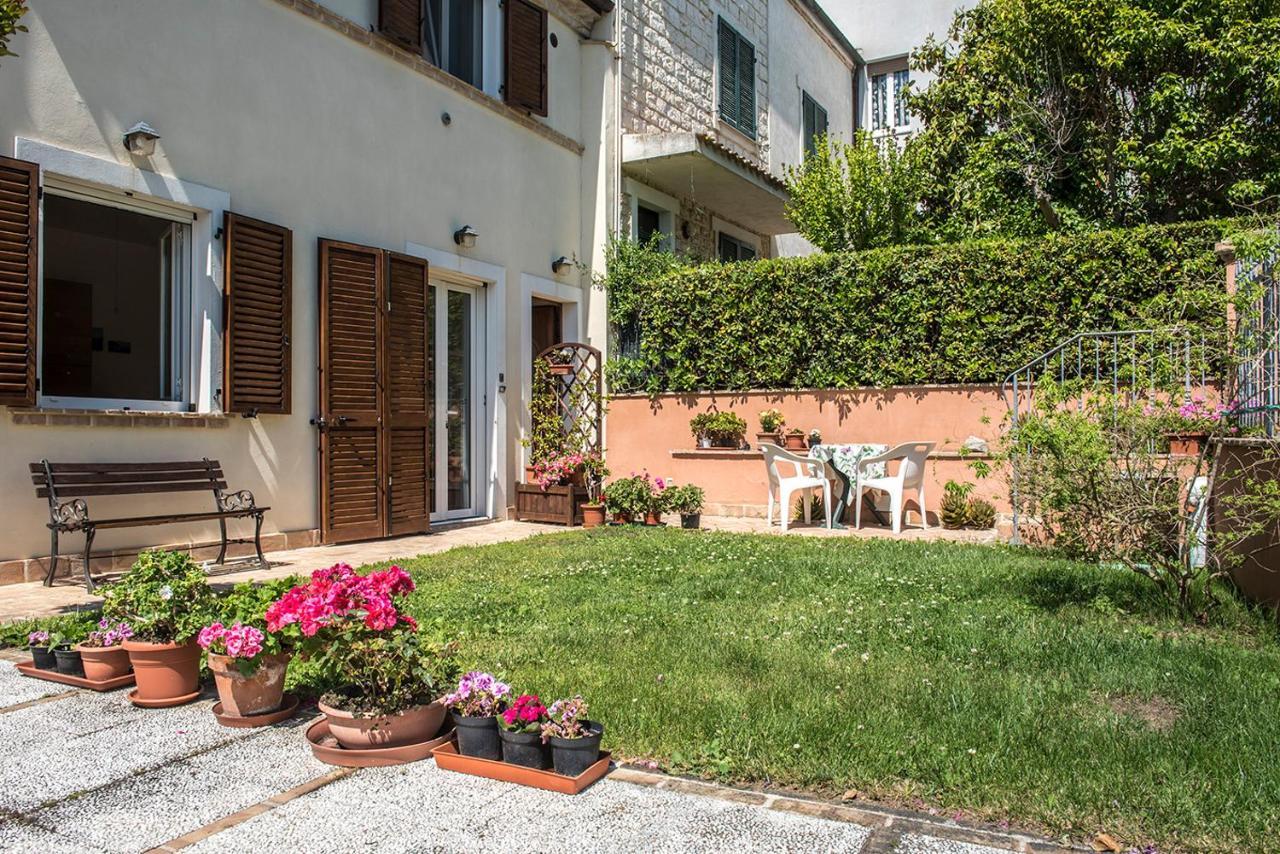 N011 - Numana, Nuovo Bilocale Con Giardino Διαμέρισμα Sirolo Εξωτερικό φωτογραφία